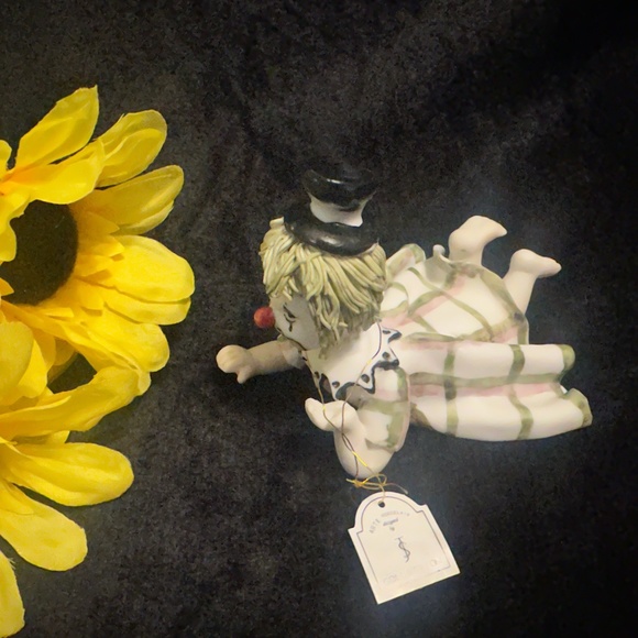 Vintage Porcelain Girl Clown by ARTE Collection - Picture 5 of 12